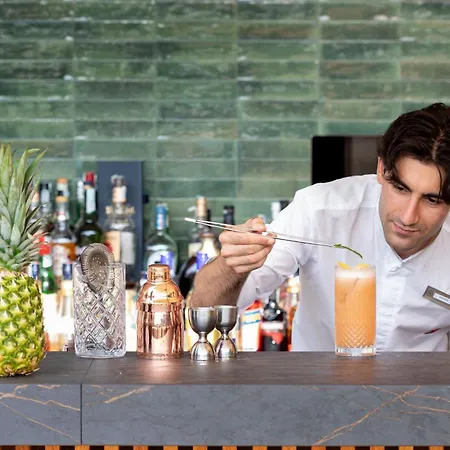 Ξενοδοχείο Sheraton 4*
