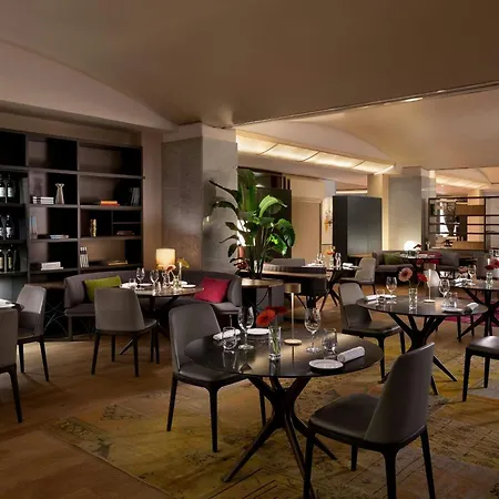 科莫湖喜来登酒店 4*