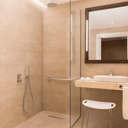 Sheraton 4*