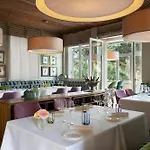 Sheraton Hotel 4*