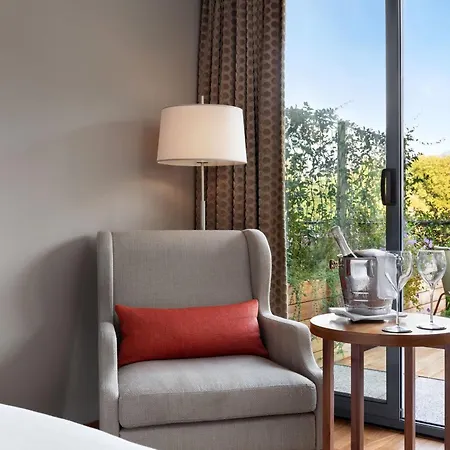 Отель Sheraton 4*