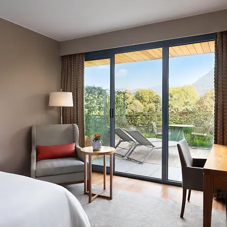 Отель Sheraton Комо